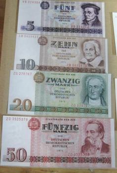 Mark DDR Geld 5,10,20,50, 100, 200 , 500, 1000 DDR Geldscheine 8 Stk Repro !
